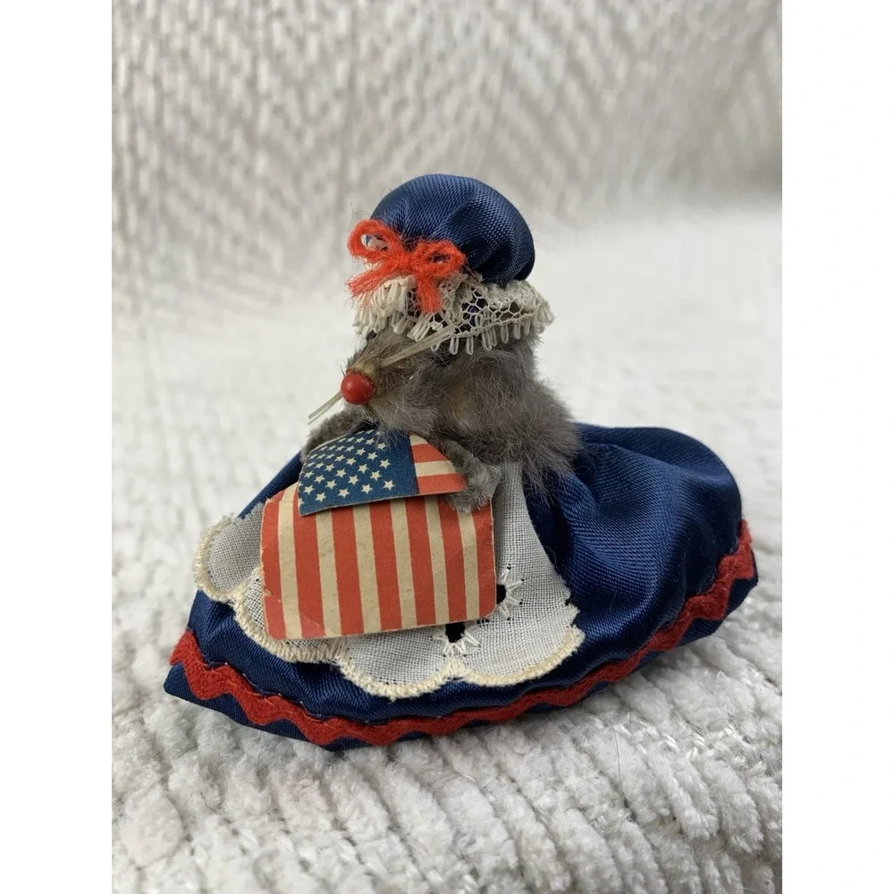Original Toy Fur Mouse Betsy Ross Blue Red Patriotic Flag West Germany Miniature